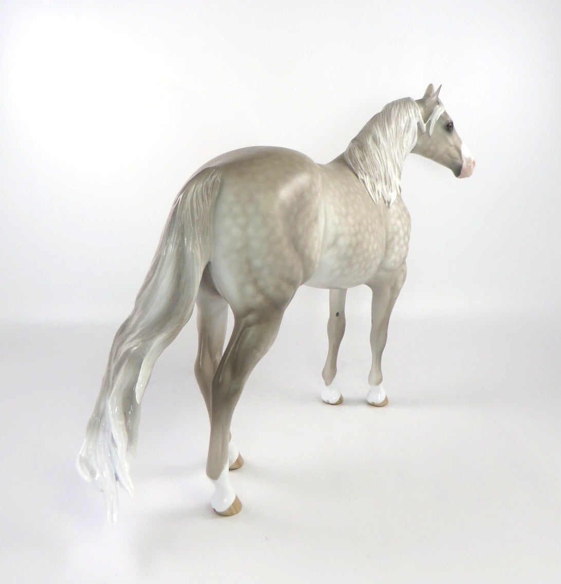 MACH'S GUT-OOAK STAR DAPPLE LIGHT GREY ISH MODEL HORSE BY SHERYL LEISURE 2/20/20