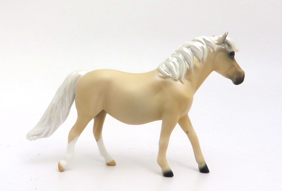 MINI ME SUNFLOWER - LE-10 LIGHT PALOMINO PONY CHIP BY AUDREY DIXON EA/MW 20