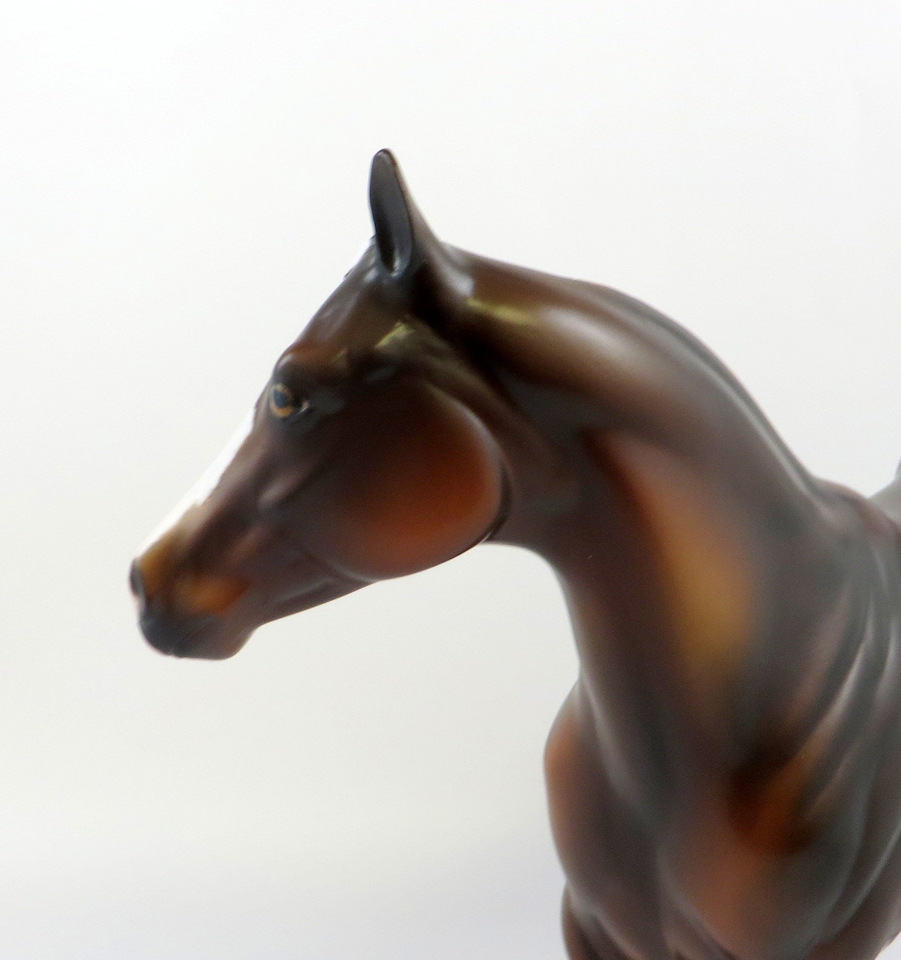 NIKOLA-OOAK LIVER CHESTNUT ISH MODEL HORSE EQ 19