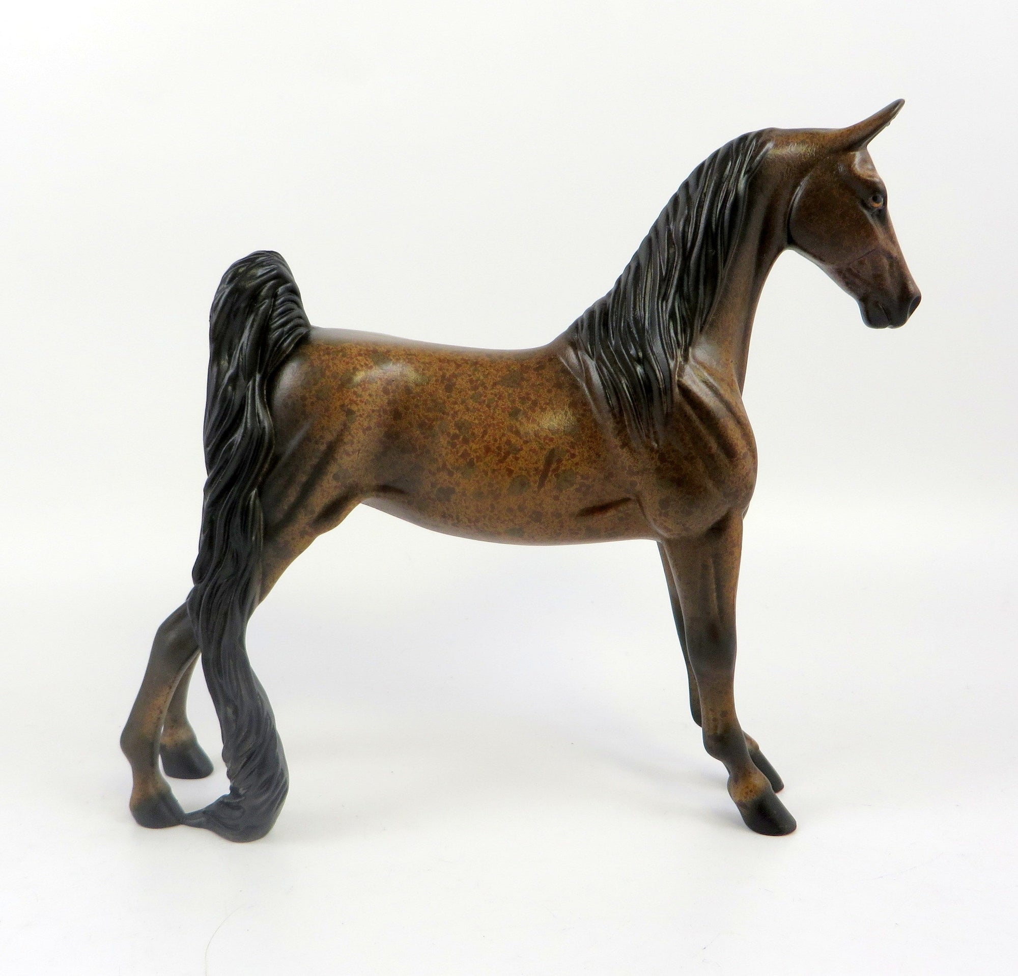 ODE-OOAK DARK CHESTNUT ROAN SADDLEBRED PEBBLE MODEL HORSE EQ 19