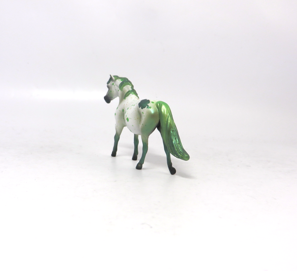 BLARNEY KISS -- OOAK PONY CHIP ST. PATRICKS DAY DECORATOR BY MISSY FOX 2-25-19