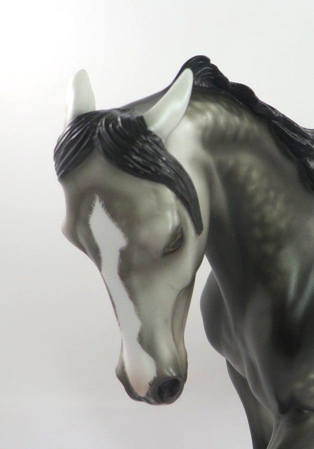 SPLENDID-OOAK DARK DAPPLE GREY THOROUGHBRED MODEL HORSE BY SHERYL LEISURE 1/3/20