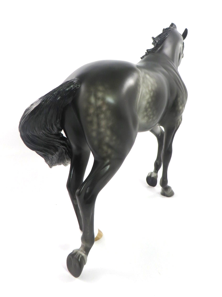 SPLENDID-OOAK DARK DAPPLE GREY THOROUGHBRED MODEL HORSE BY SHERYL LEISURE 1/3/20