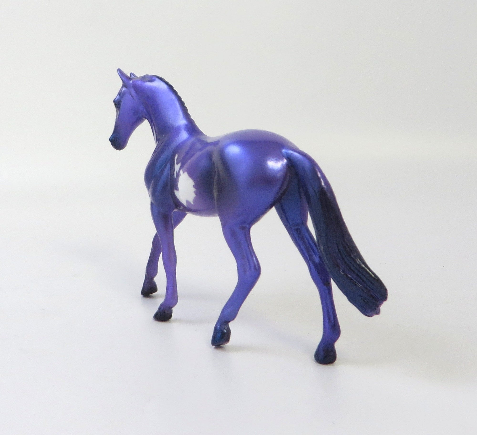 WARMBLOOD AMETHYST CHIP MODEL HORSE EQ 19