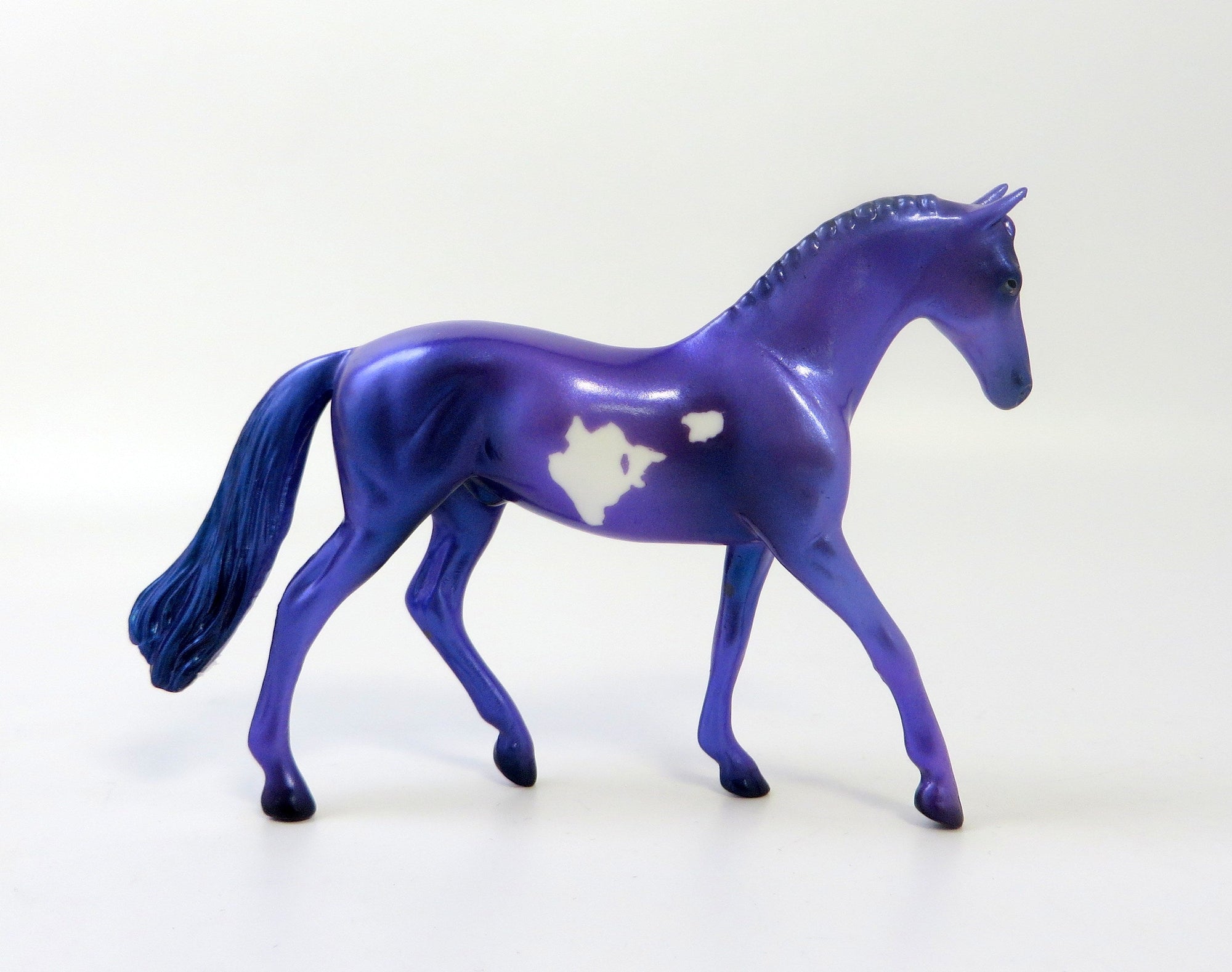 WARMBLOOD AMETHYST CHIP MODEL HORSE EQ 19
