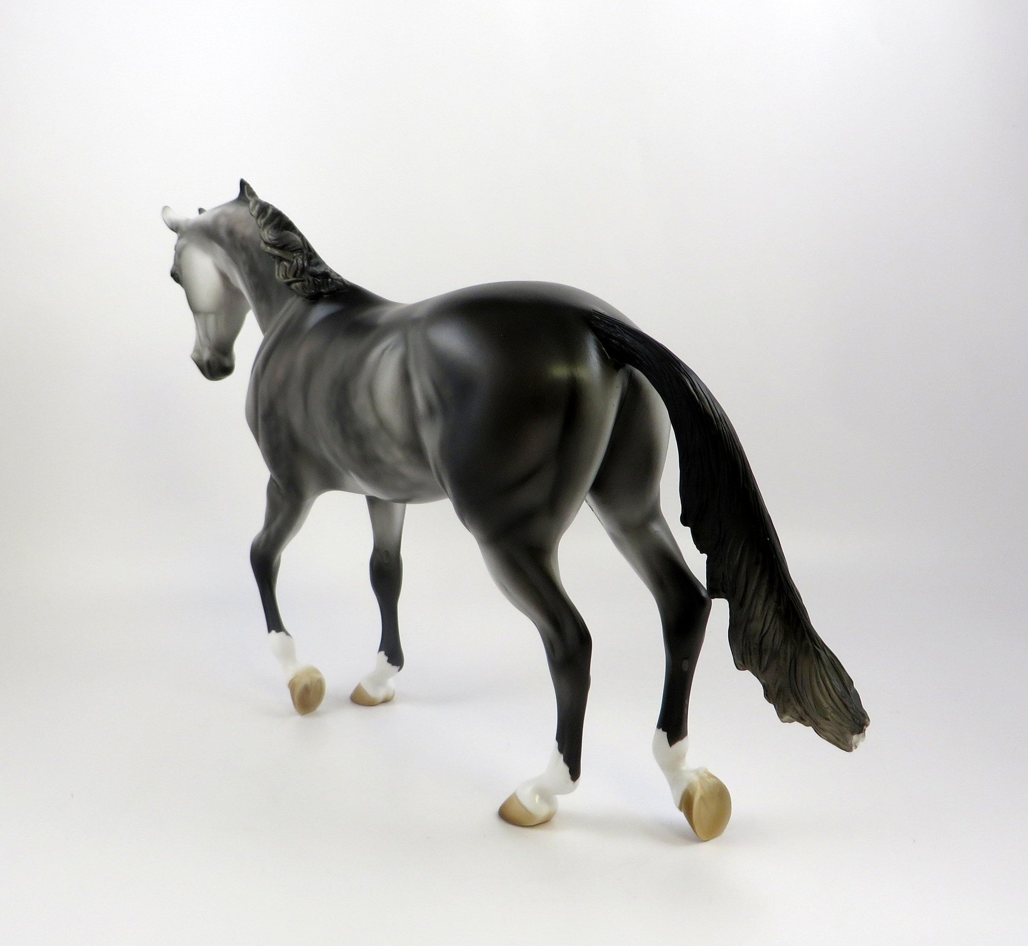 PRINCE WILLIAM-LE-5 DAPPLE ROSE GREY THOROUGHBRED MODEL HORSE EQ 19 noncustom