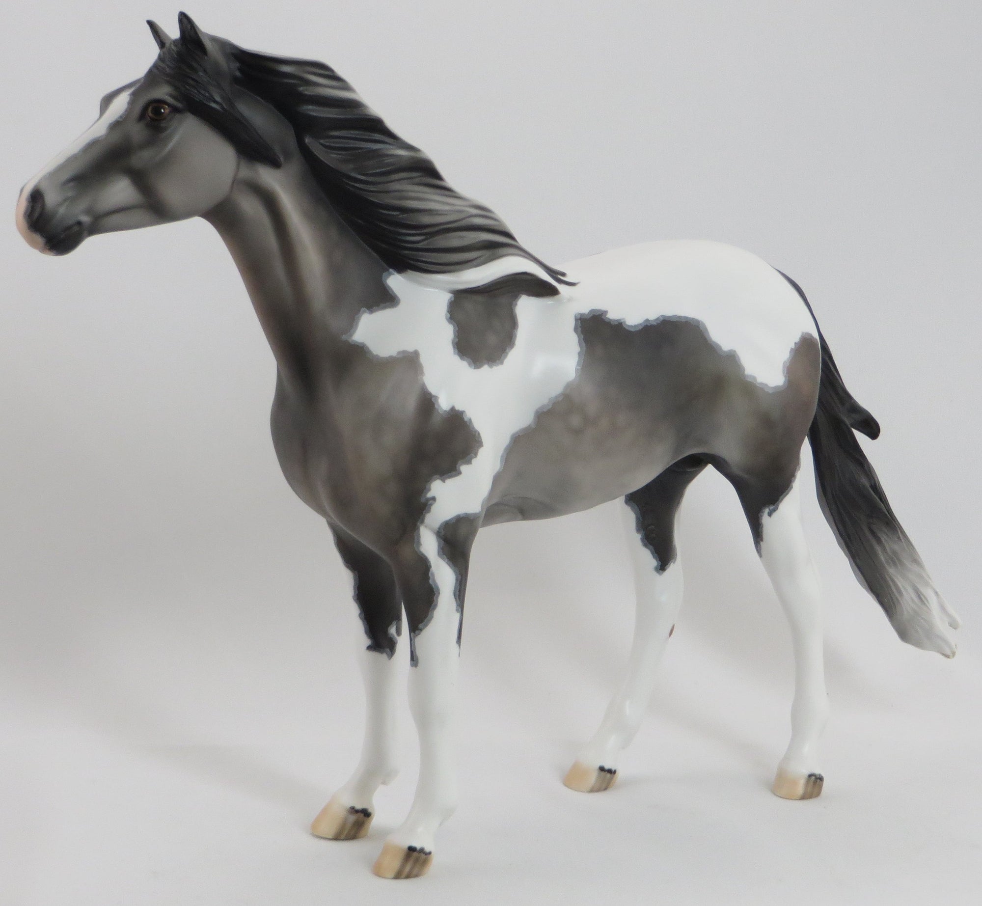 CAPRICA - Dapple Rose Grey Mustang Paint with Mapping - LE15 - 5/15