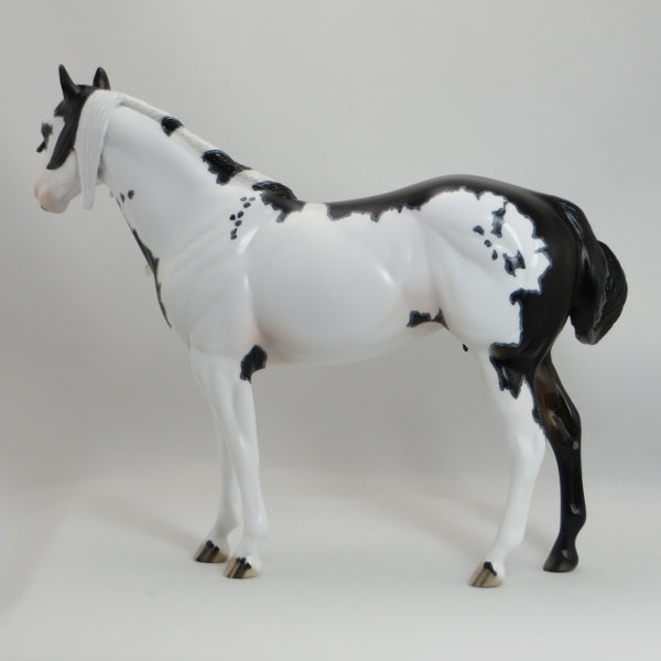 MAKAWEE EARTH MAIDEN - OOAK Mapped Black & White Paint Mare 5/15