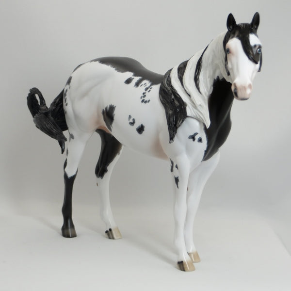 MAKAWEE EARTH MAIDEN - OOAK Mapped Black & White Paint Mare 5/15
