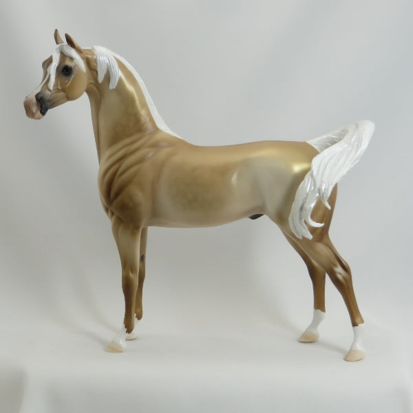 DAS DUTCHMAN - OOAK Pearly Golden Palomino Arabian 5/15