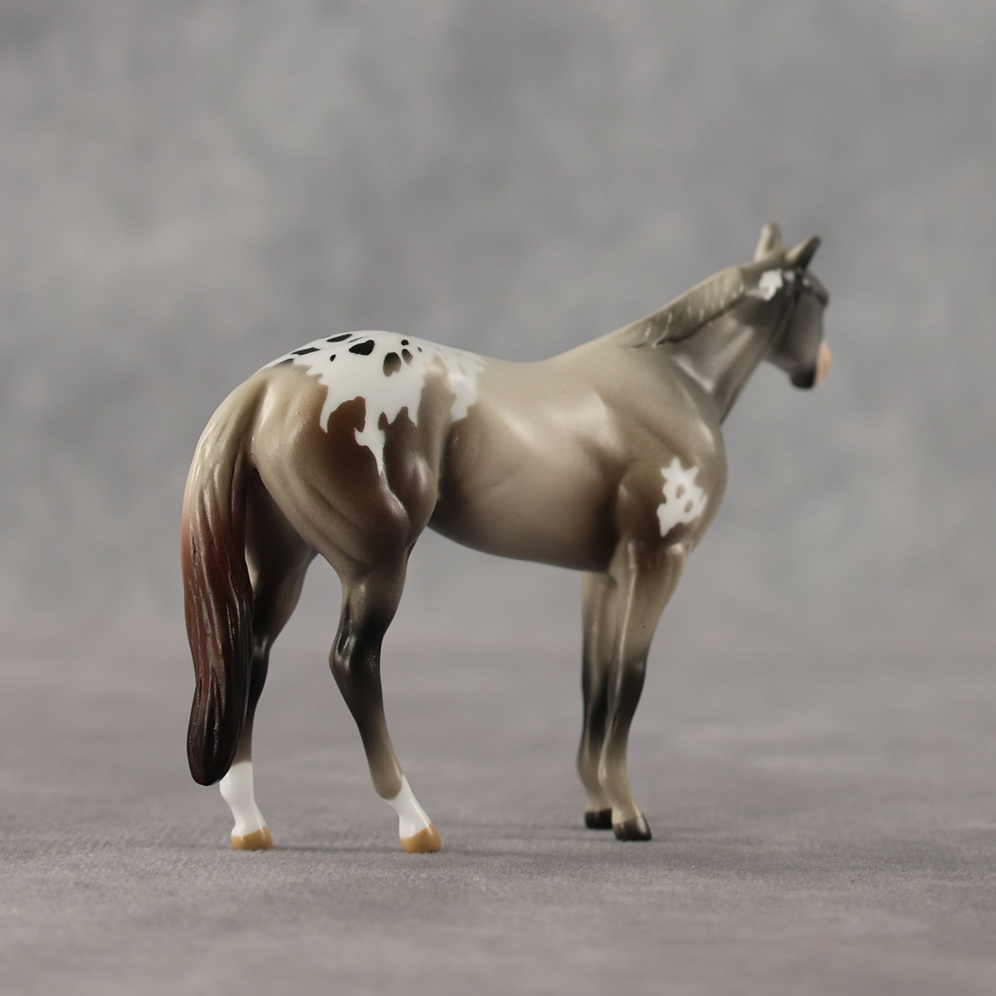 1-800 LE-5 Chip Stock Horse by Anna Rieck April $99 Chips