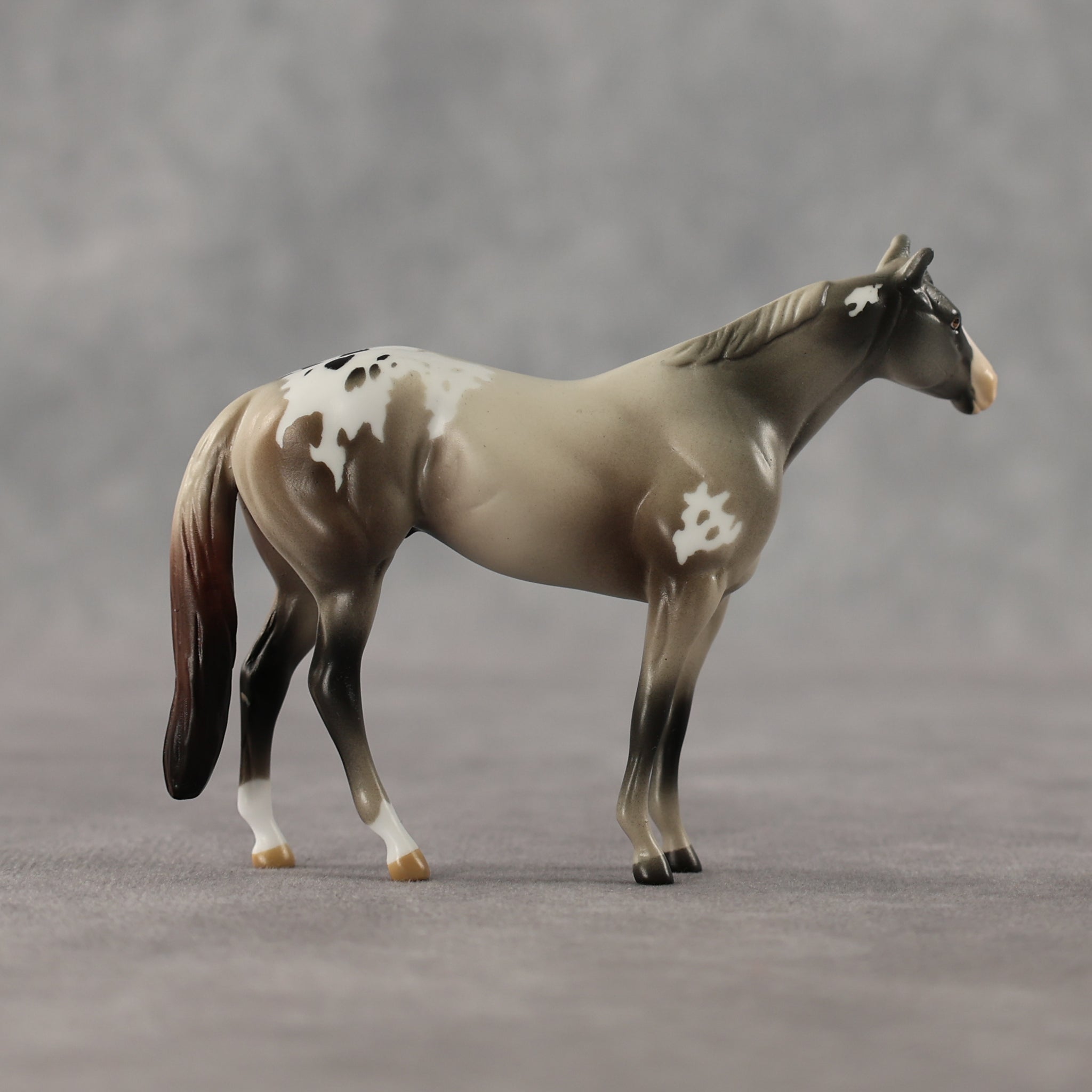 1-800 LE-5 Chip Stock Horse by Anna Rieck April $99 Chips