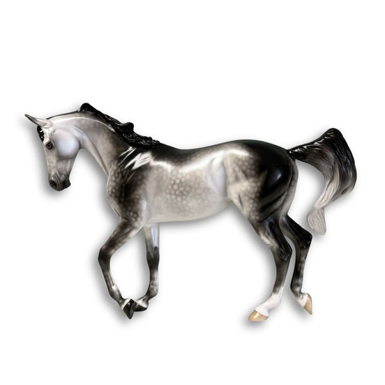 Aster LE-15 Run Dappled Grey Custom Thoroughbred By Ellen Robbins EQ24 Based on AotH Entry From Rosanna P. Brost