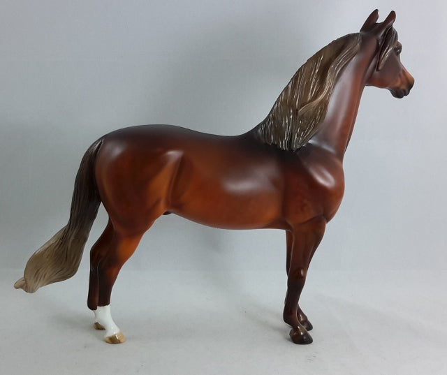 THE FALLIN&#39; HERO (&quot;We Remember&quot;) - Dappled Bay Morgan Model Horse