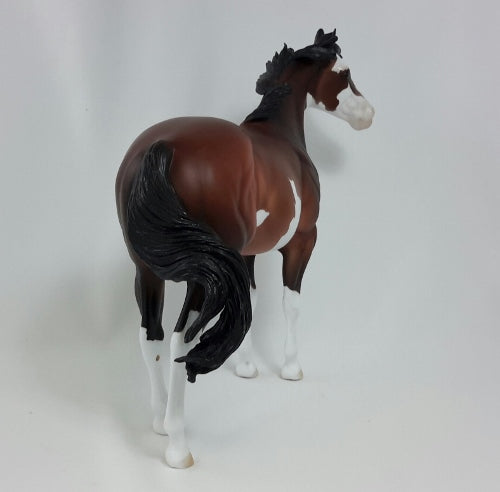 PILGRIM&#39;S PRIDE - OOAK Bay Paint Model Horse