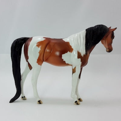 NUTMEGGY - Bay Pinto Arabian Pebbles Model Horse