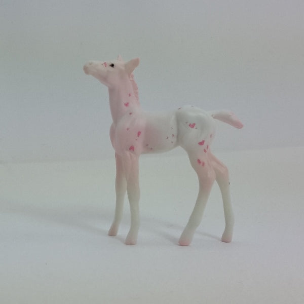 STRAWBERRY SHORTCAKE - Foal Chip  Deco Hearts Model Horse - 1/15