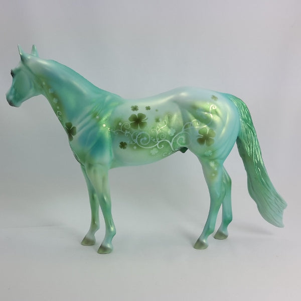 MC'LUCKY - Green Metallic Decorator Stock w/ Shamrocks St. Patrick's Day 1/15