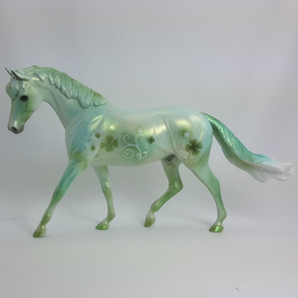 O'LUCKY - Green Metallic Decorator Pony Model Horse with Shamrocks - 1/15