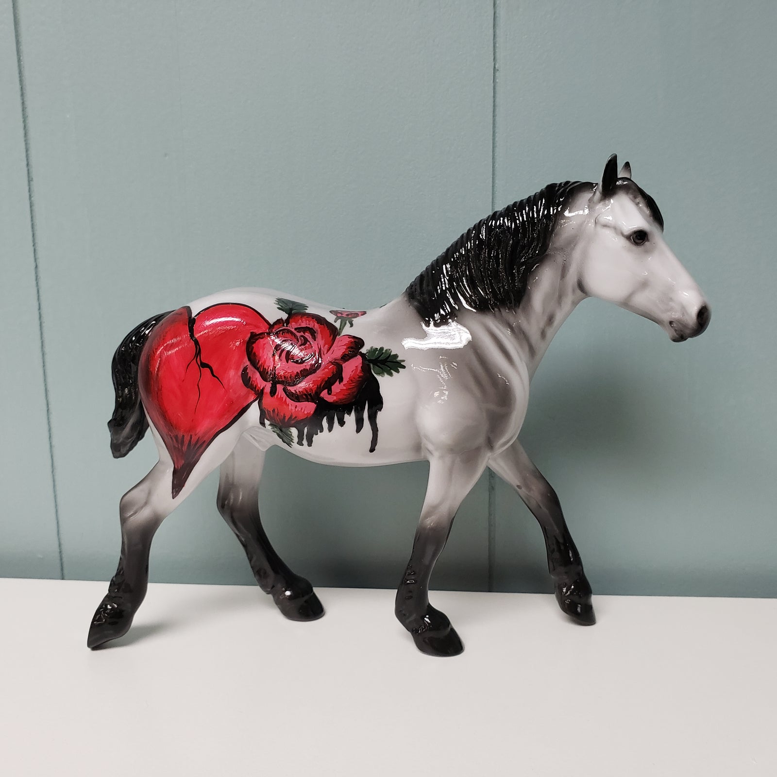 GLOSSY Broken Hearted OOAK Gray W/ Heart & Roses Deco Draft Pebble By Dawn Quick  Val24