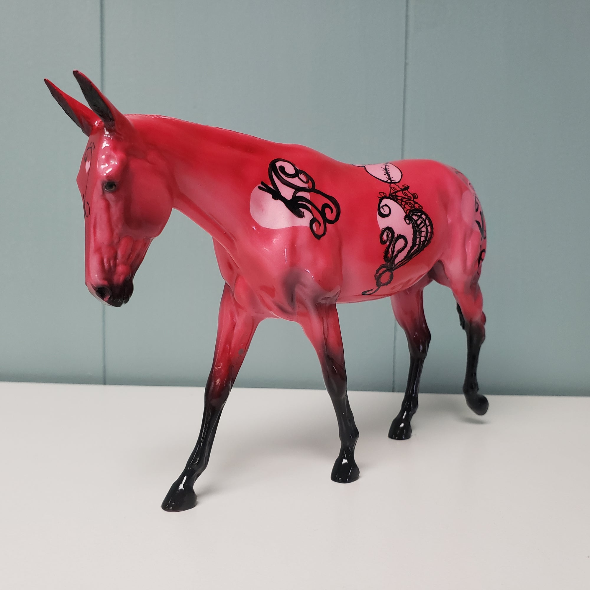 Lonely Heart OOAK Red W/ Hearts &amp; Designs Glossy  Deco Mule Pebble By Dawn Quick  Val24