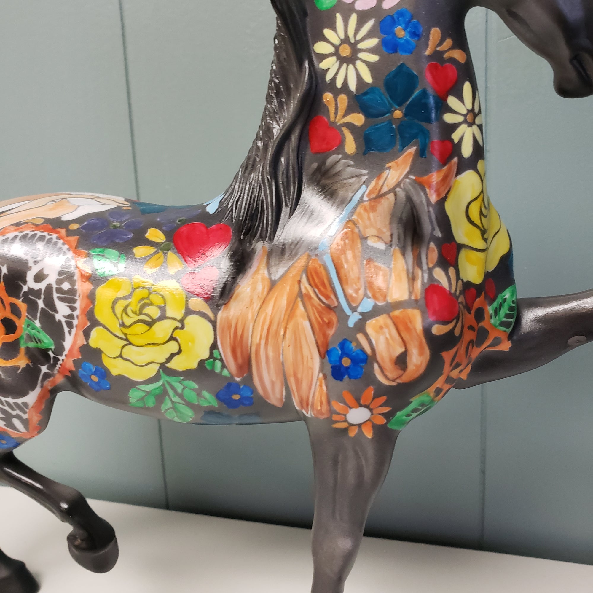 Peace and Love OOAK Deco Horse Flower Design Saddlebred By Dawn Quick Val24