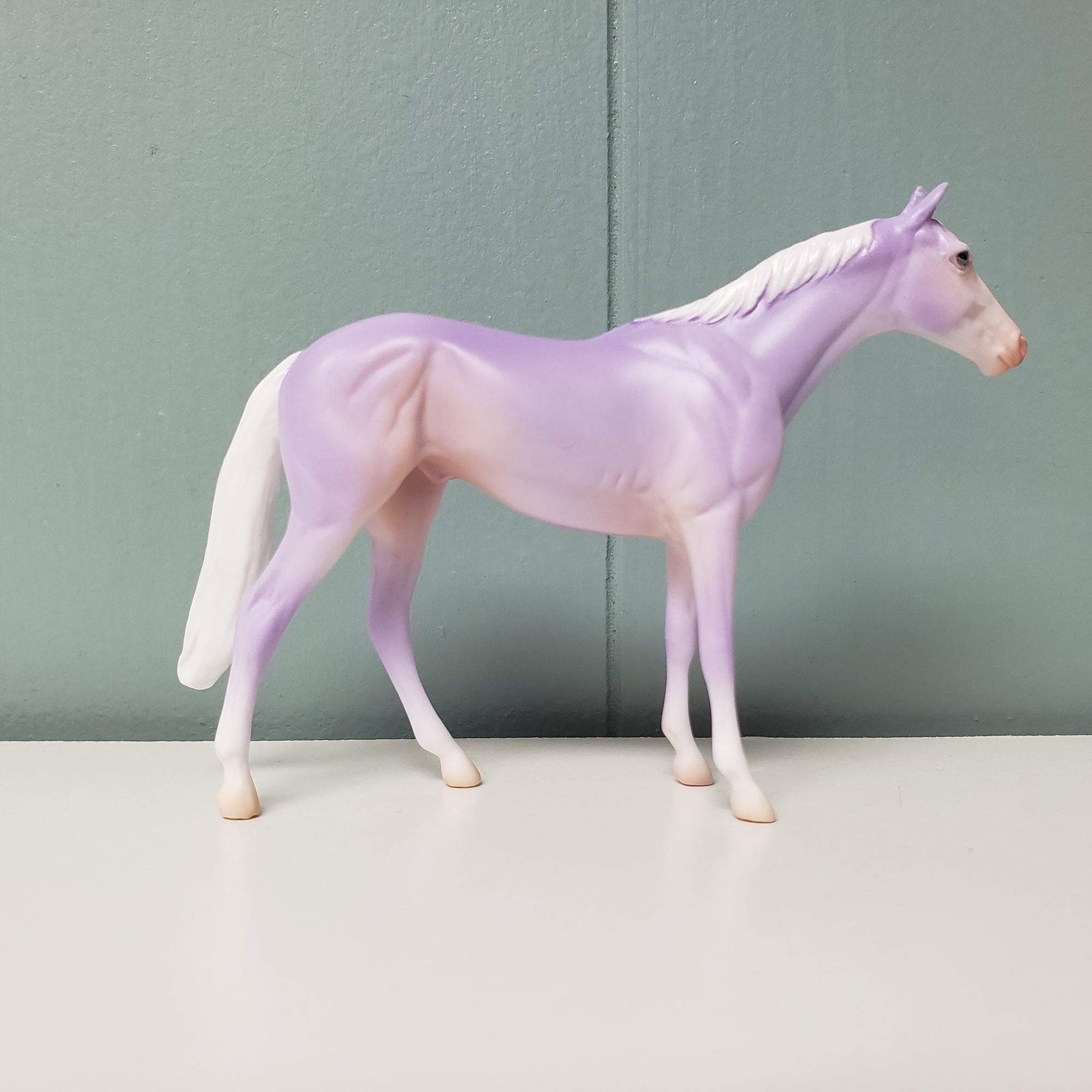 Lavender Sky LE-6 Lavender Deco Thoroughbred Chip By Jess Hamill