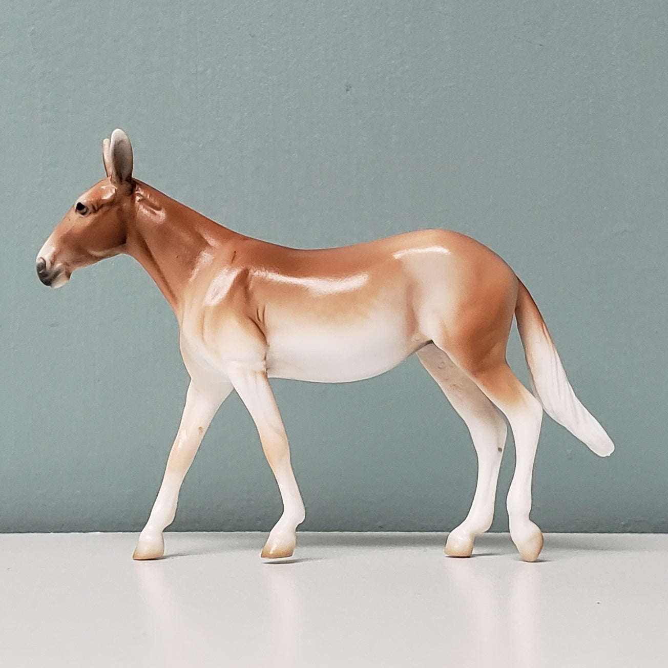 Mini Velveteen LE-4 Dappled Chestnut Mule Chip Velveteen Classic Literature Series By Jess Hamill  CL24