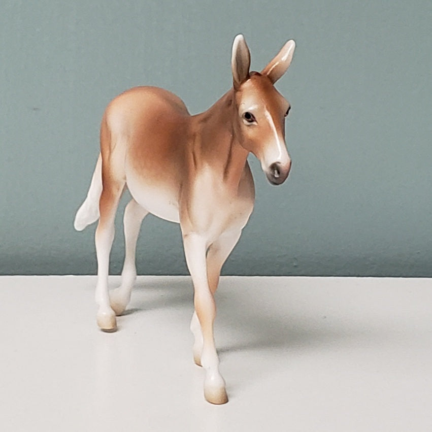 Mini Velveteen LE-4 Dappled Chestnut Mule Chip Velveteen Classic Literature Series By Jess Hamill  CL24