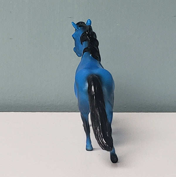 Electric Raspberry LE-6 Wild Blue Deco Pony Chip By Ellen Robbins ...