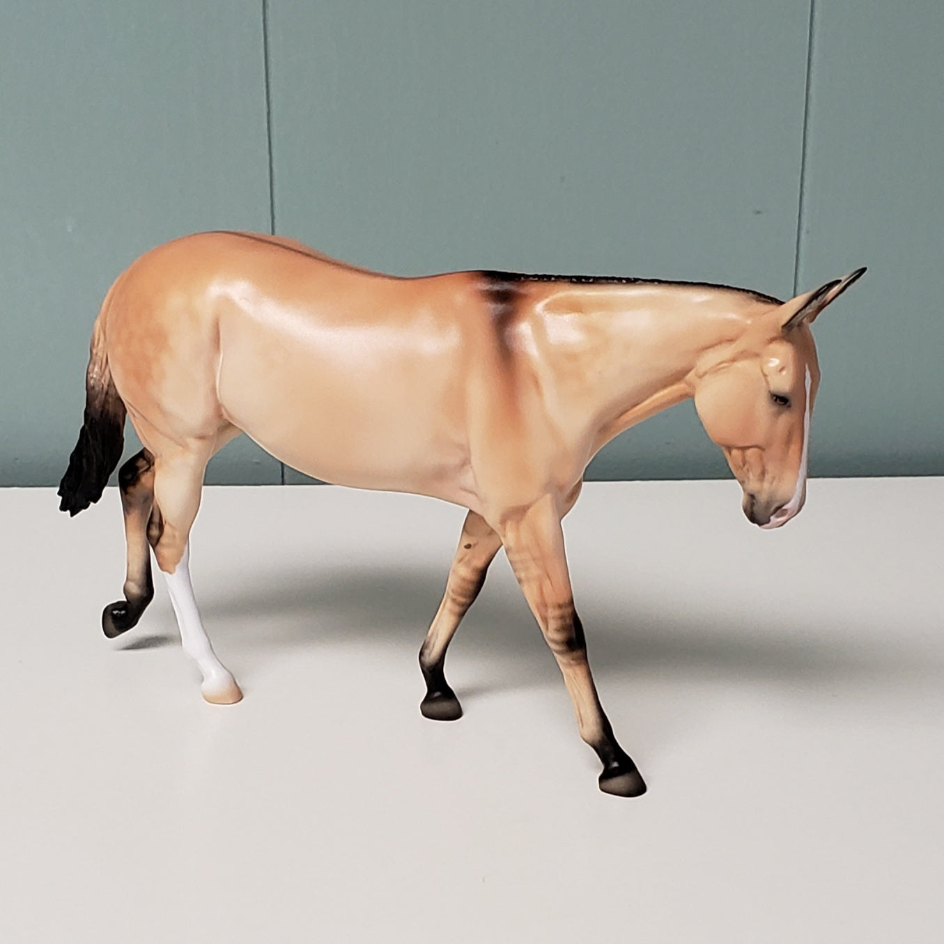 Muse LE-65 Run - Equilocity 2024 Art of the Horse Friday Night Dinner Model ~ Available to Attendees Only - Dappled Bay Dun Pebble Mule By Ellen Robbins EQ24