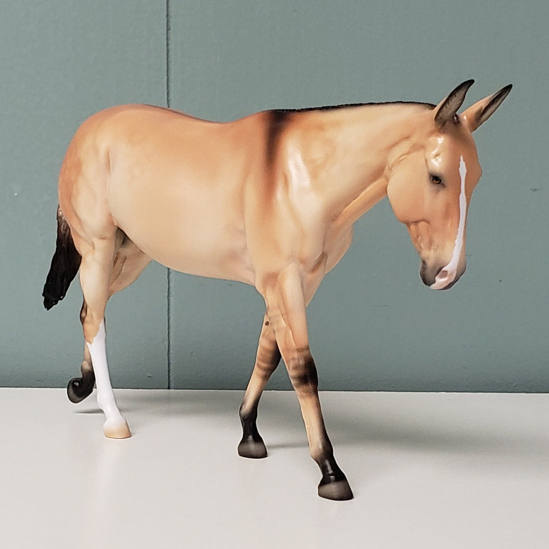 Muse LE-65 Run - Equilocity 2024 Art of the Horse Friday Night Dinner Model ~ Available to Attendees Only - Dappled Bay Dun Pebble Mule By Ellen Robbins EQ24
