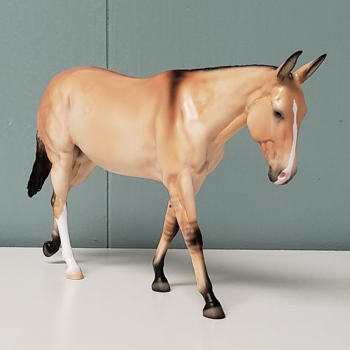 Muse LE-65 Run - Equilocity 2024 Art of the Horse Friday Night Dinner Model ~ Available to Attendees Only - Dappled Bay Dun Pebble Mule By Ellen Robbins EQ24