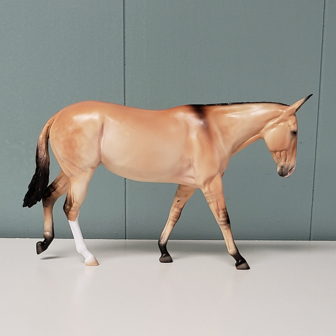 Muse LE-65 Run - Equilocity 2024 Art of the Horse Friday Night Dinner Model ~ Available to Attendees Only - Dappled Bay Dun Pebble Mule By Ellen Robbins EQ24