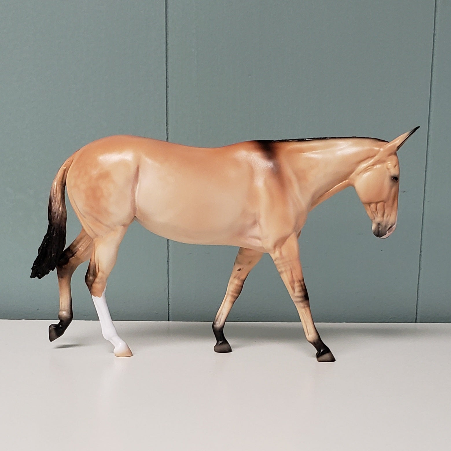 Muse LE-65 Run - Equilocity 2024 Art of the Horse Friday Night Dinner Model ~ Available to Attendees Only - Dappled Bay Dun Pebble Mule By Ellen Robbins EQ24