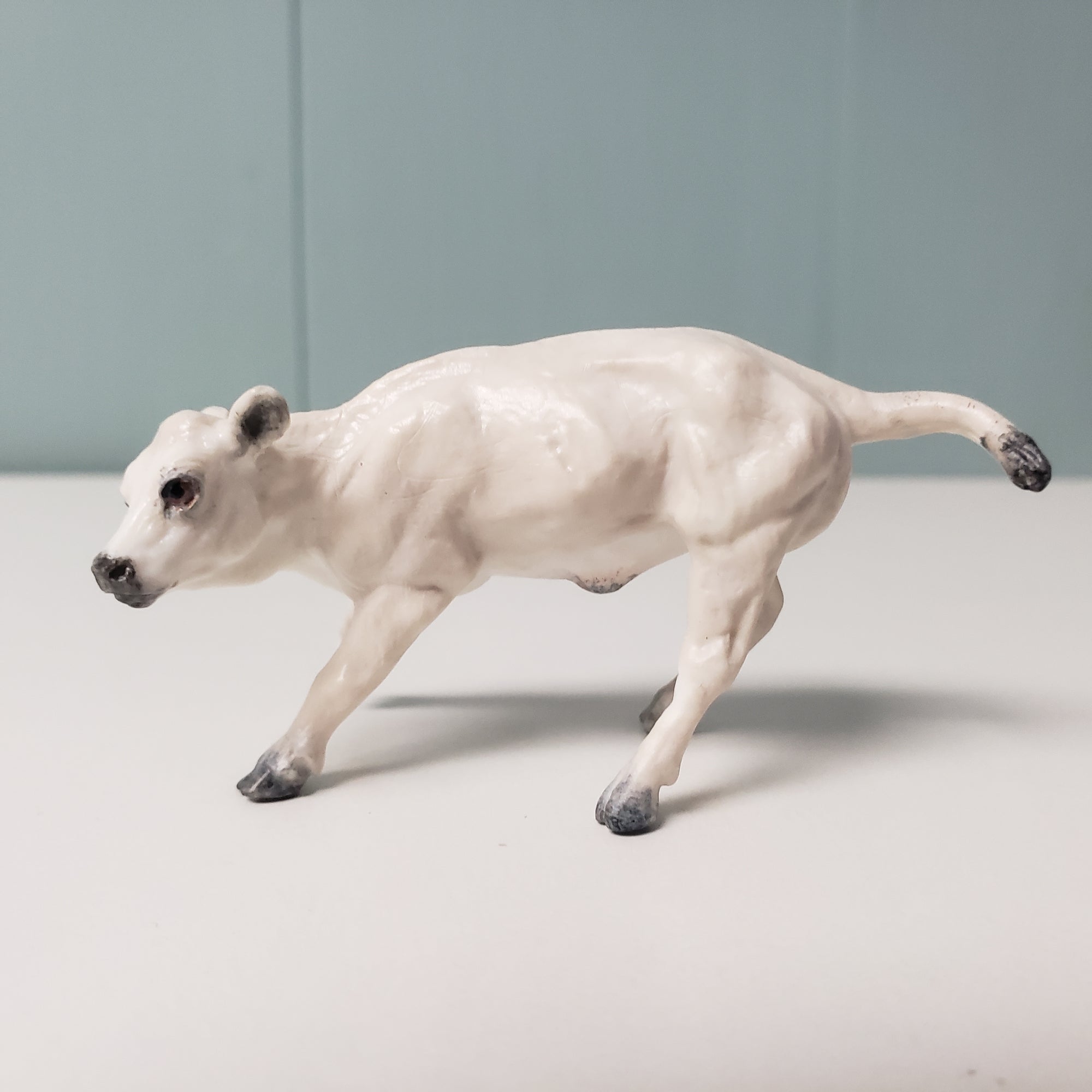 Mignon OOAK Cream W/ Gray Points Cow Chip By Andrea Thomason - National Hamburger Day - HBD24