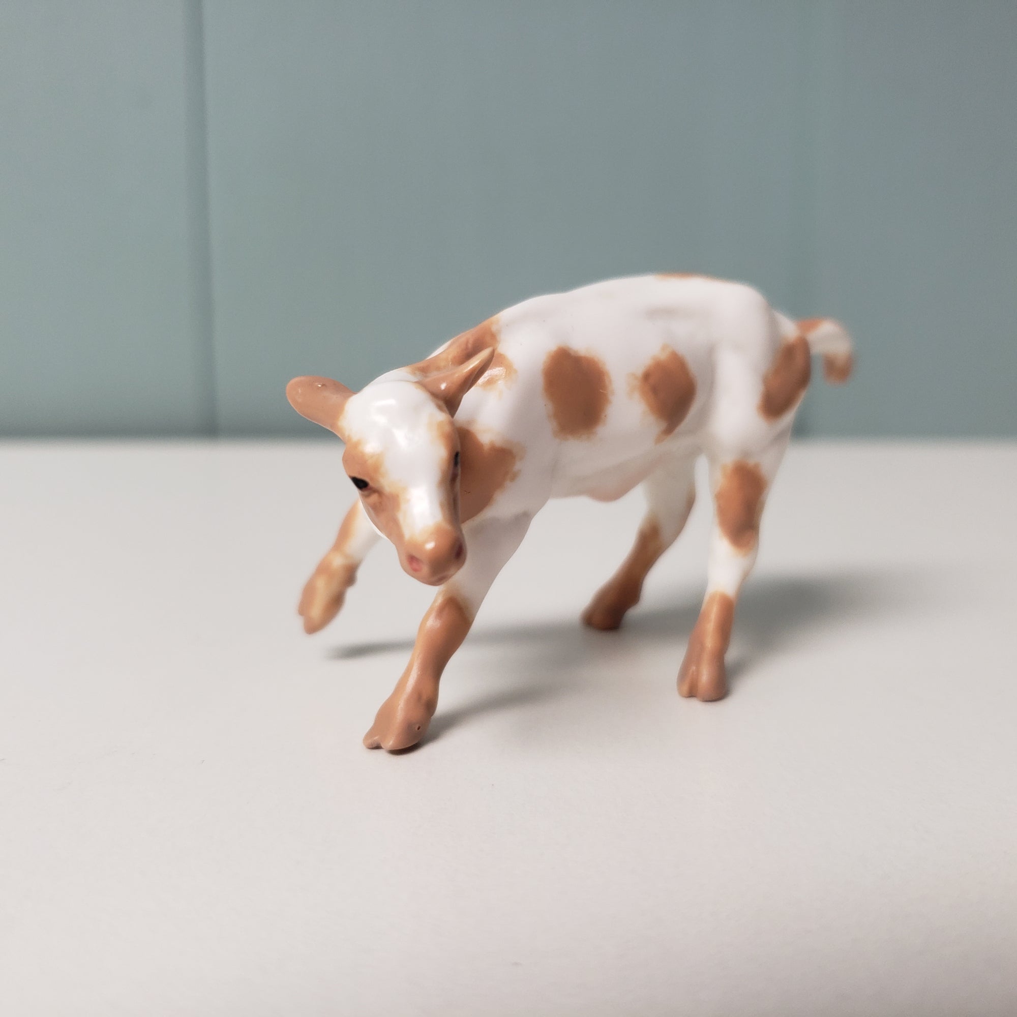 Tender OOAK Tan &amp; White Cow Chip By Andrea Thomason - National Hamburger Day - HBD24