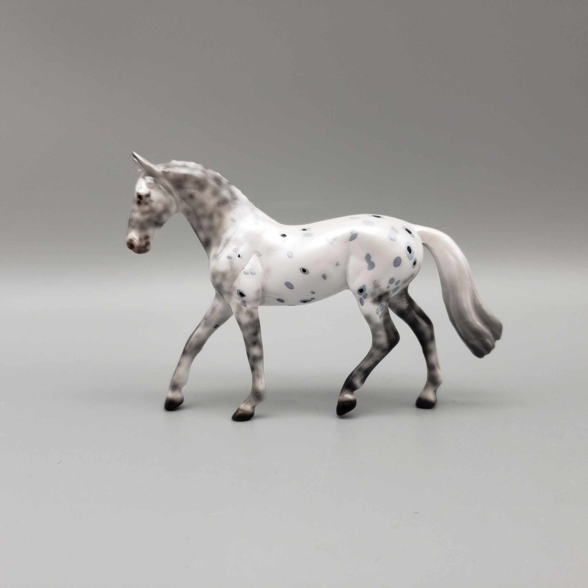 Gulliver&#39;s Travels Grab Bag Chip - 30 pcs 10 Assorted Styles of Chips By Ellen Robbins Classic Literature Series 2024 CL24