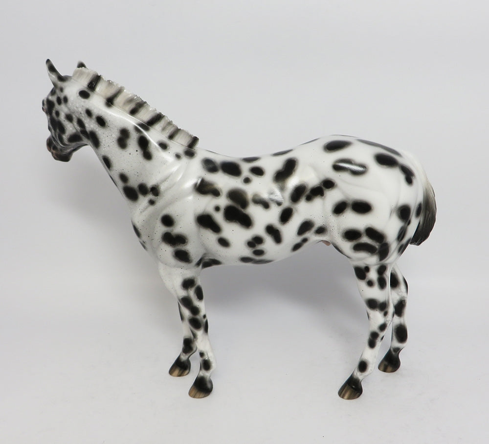 APPLAUSE-OOAK BLACK LEPOARD ISH MODEL HORSE BY SHERYL LEISURE 12-19-17
