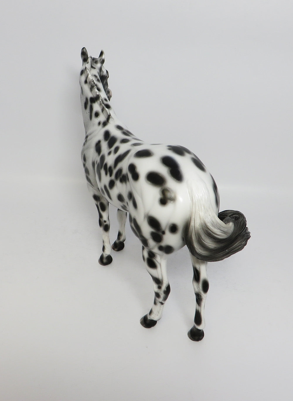 APPLAUSE-OOAK BLACK LEPOARD ISH MODEL HORSE BY SHERYL LEISURE 12-19-17