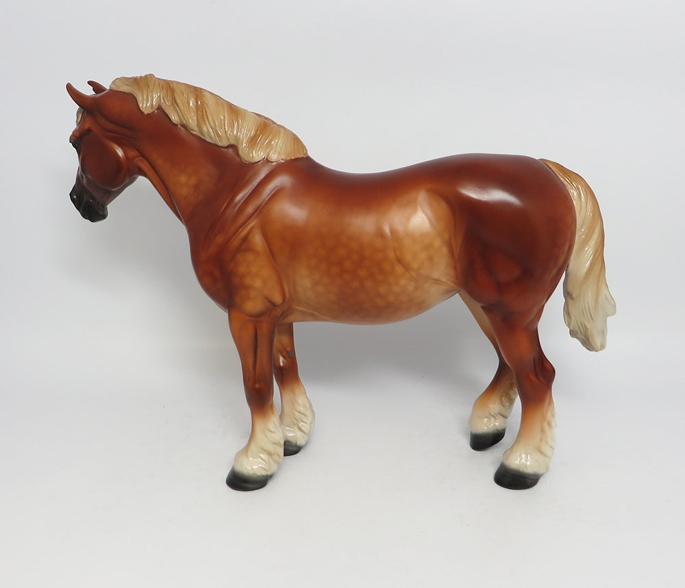 ANNALEE-OOAK DEEP CHESTNUT BUNNY MODEL HORSE BY SHERYL LEISURE 12-19-17