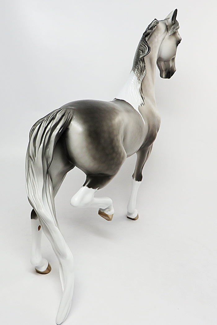 SEDARIS-OOAK DAPPLE GREY ETCHED PAINT SADDLEBRED MODEL HORSE 8/2