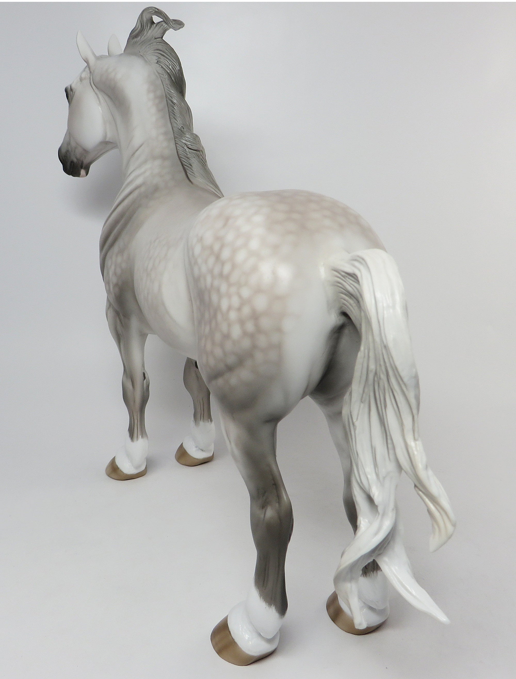 DRAGONS BREATH-OOAK STAR DAPPLE GREY STANDING DRAFTER MODEL HORSE 8/2