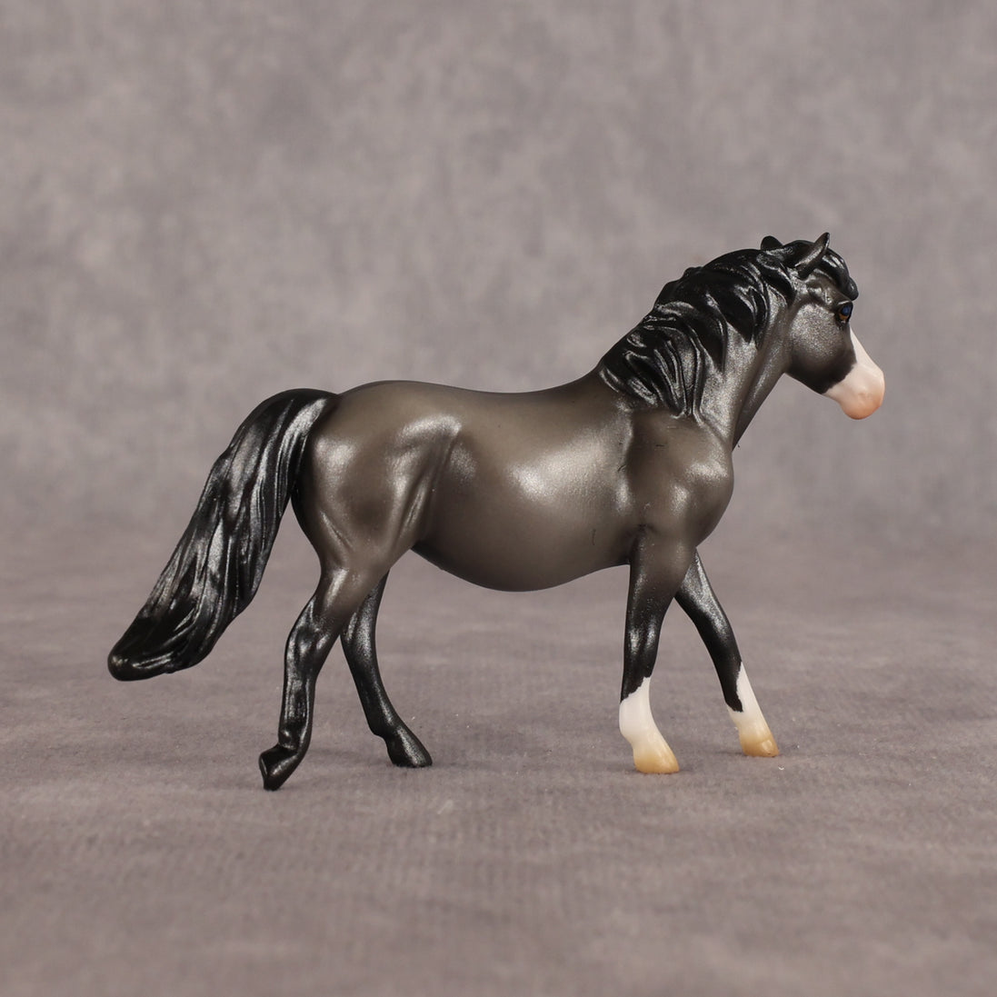 Amunet OOAK Chip Pony by Enrique Duarte WC26