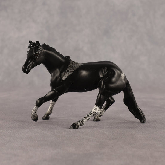 Austra OOAK Chip Cutting Horse by Anna Rieck EQ26