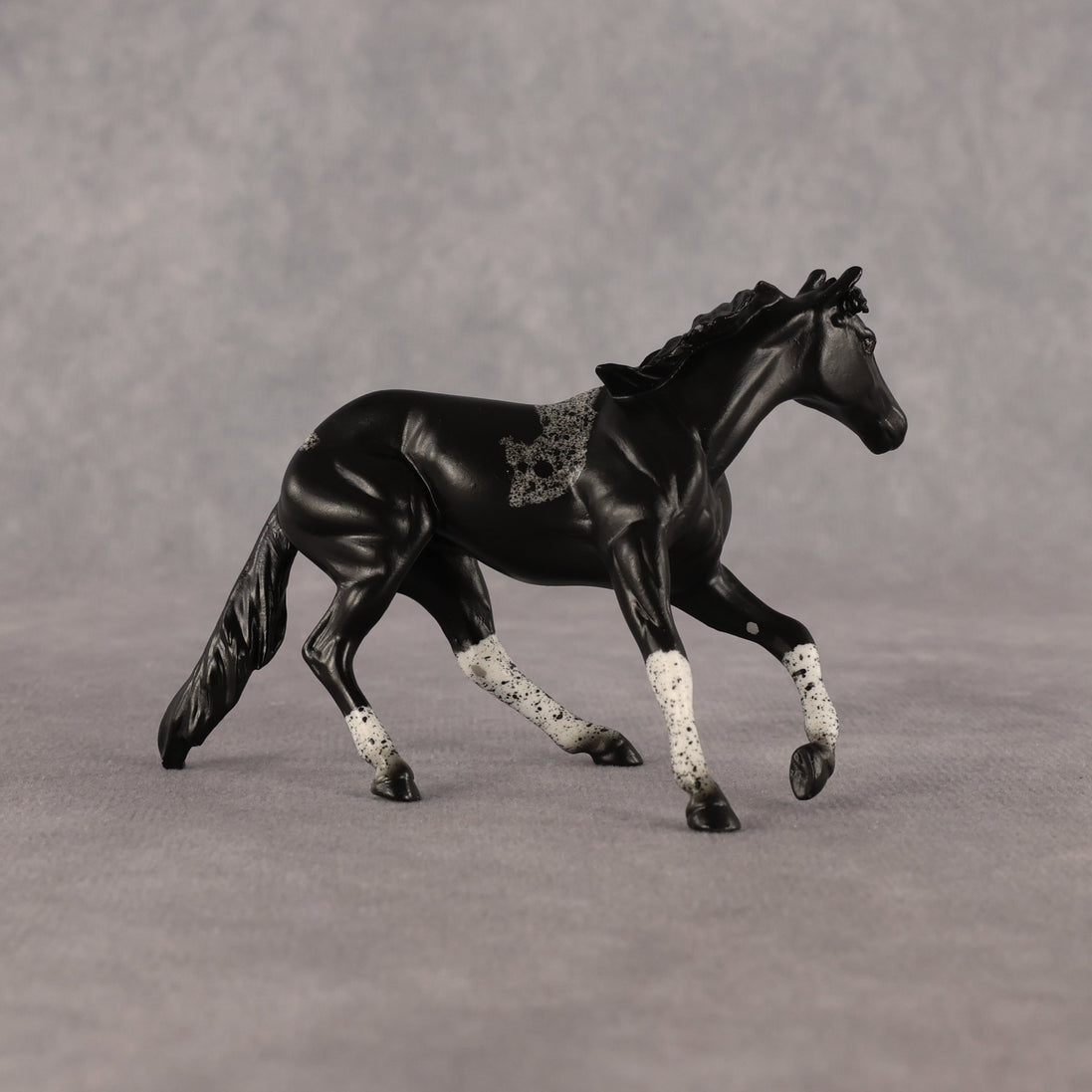 Austra OOAK Chip Cutting Horse by Anna Rieck EQ26