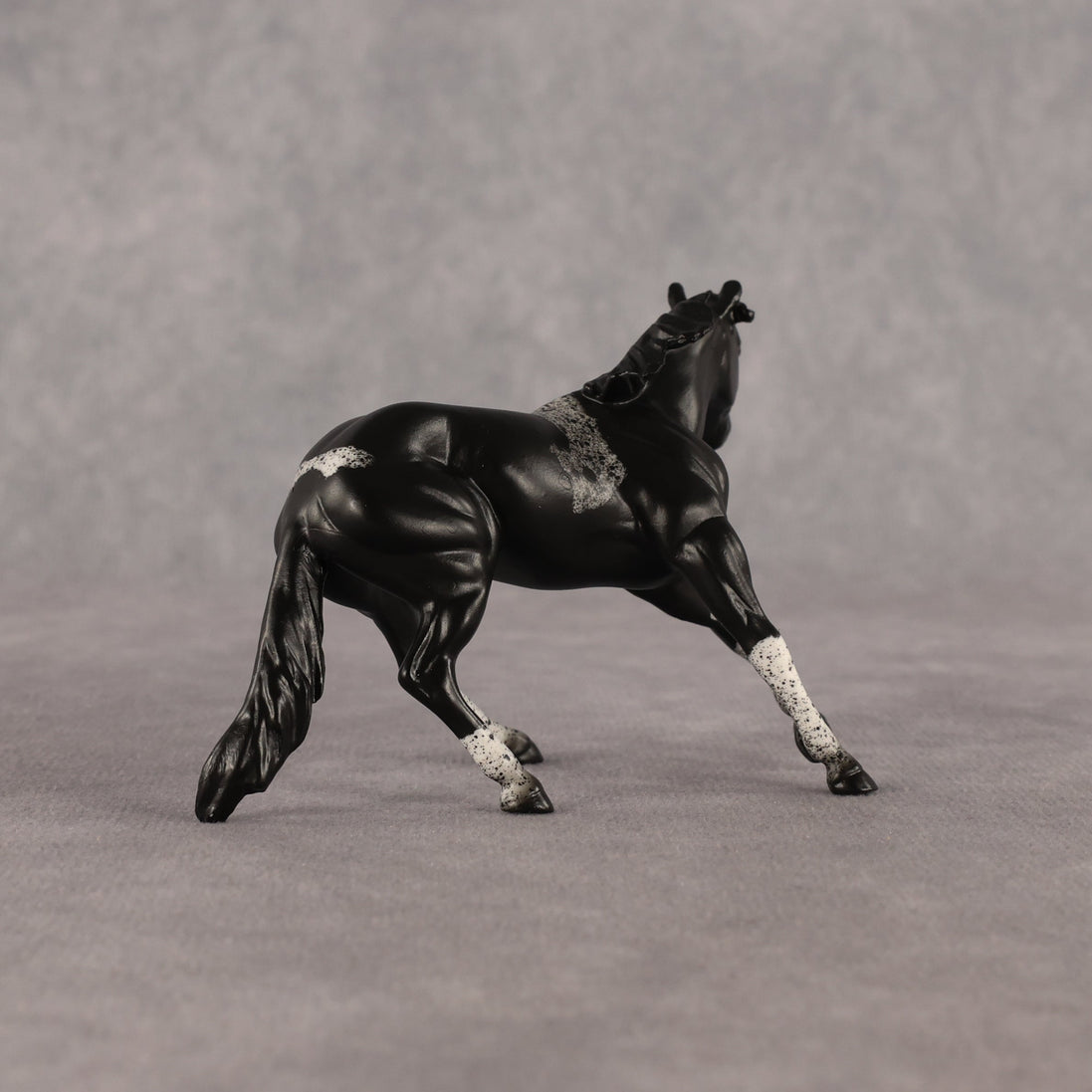 Austra OOAK Chip Cutting Horse by Anna Rieck EQ26