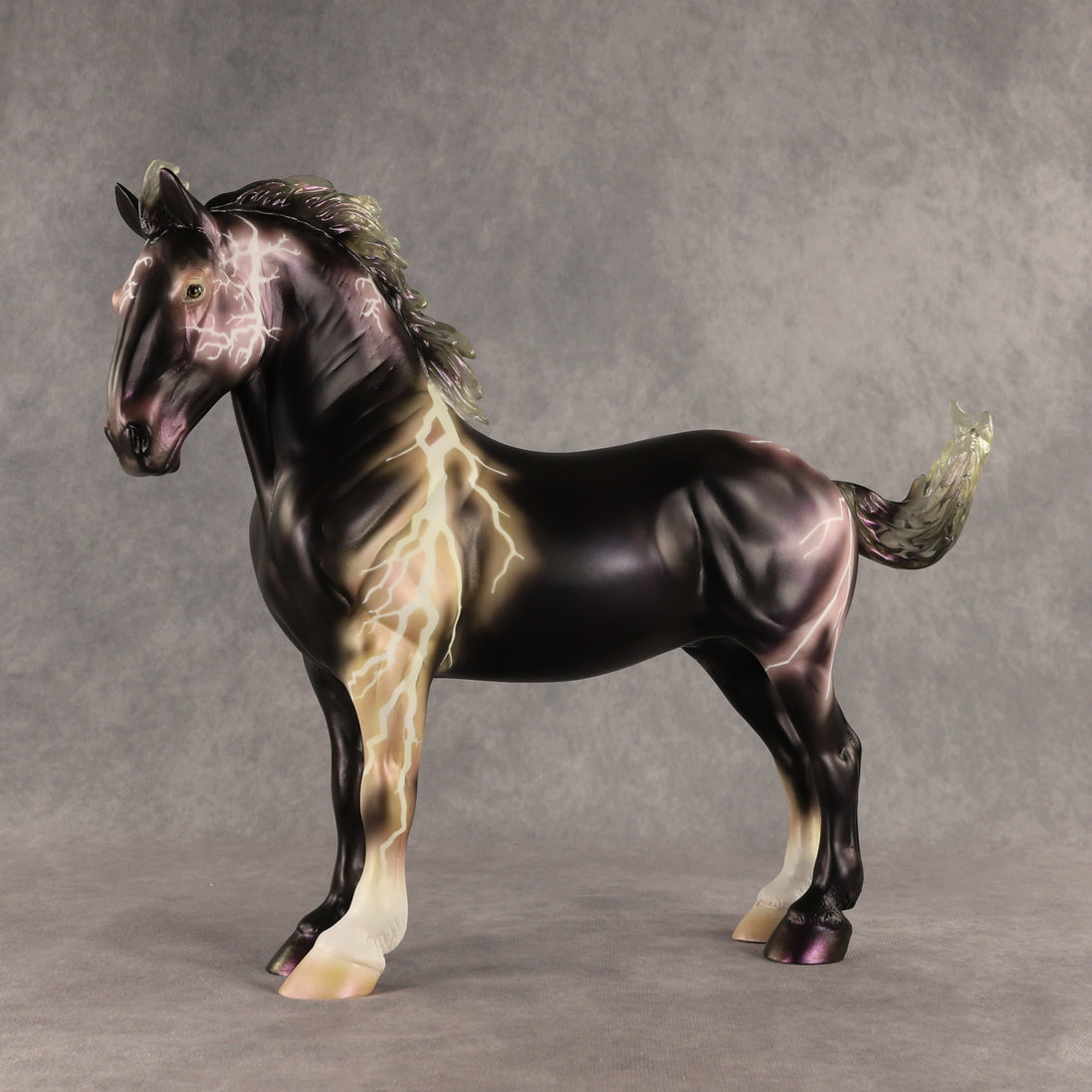 Baraq LE-15 FCM Standing Drafter by Ashley Palmer & Melanie Miller EL26