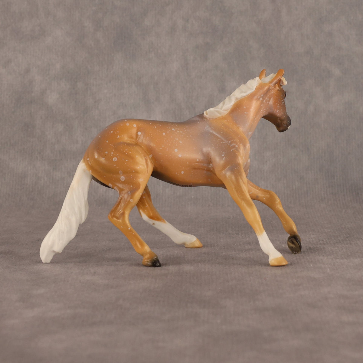 Beep Beep OOAK Chip Cutting Horse by Anna Rieck LHS26