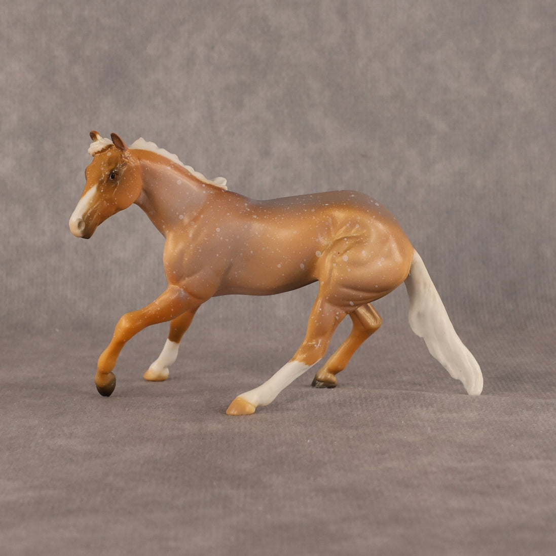 Beep Beep OOAK Chip Cutting Horse by Anna Rieck LHS26